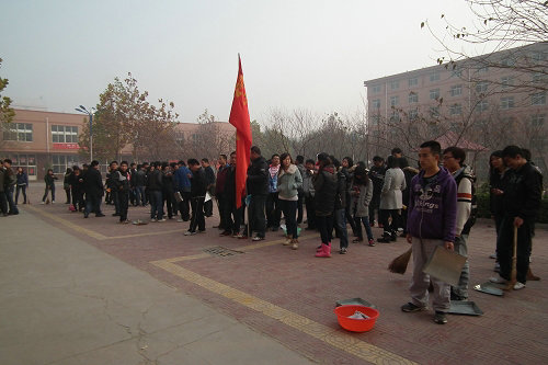 我系開展創(chuàng)建文明校園活動