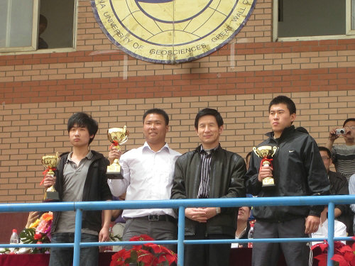 2011年春季運(yùn)動會地科健兒創(chuàng)佳績