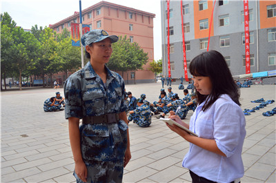 【軍訓(xùn)集錦】對(duì)軍訓(xùn)教官的專訪