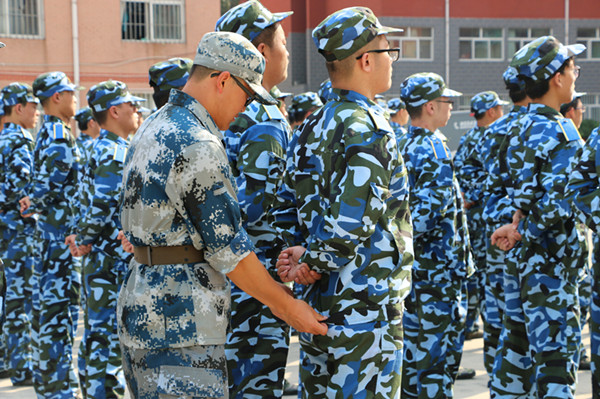 【軍訓集錦】樹軍人形象 譜奉獻歌謠