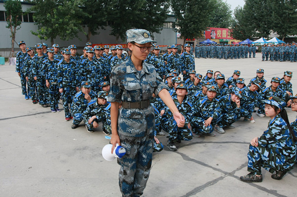 【軍訓集錦】樹軍人形象 譜奉獻歌謠