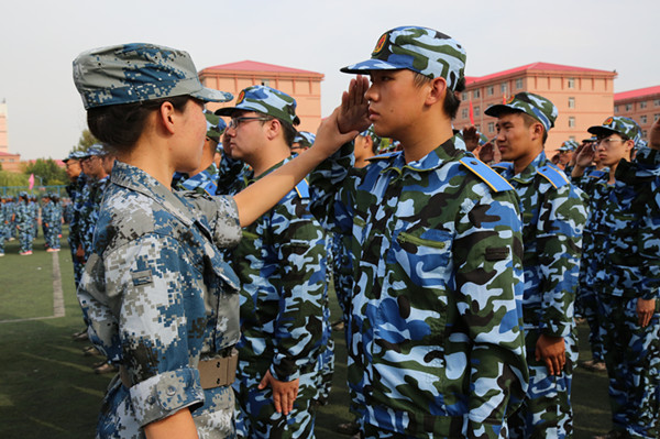 【軍訓集錦】樹軍人形象 譜奉獻歌謠