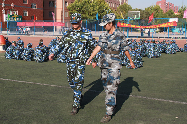 【軍訓集錦】樹軍人形象 譜奉獻歌謠