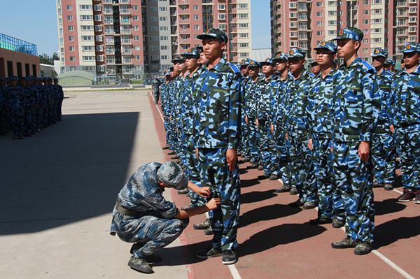 【軍訓(xùn)集錦】踏出軍中莊嚴(yán)