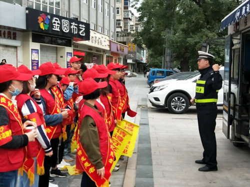 創(chuàng)建文明城，喜迎十九大