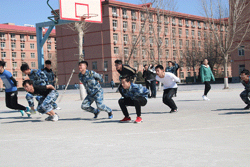 【學(xué)生活動(dòng)】努力備戰(zhàn)校運(yùn)會(huì)，地科同心創(chuàng)輝煌