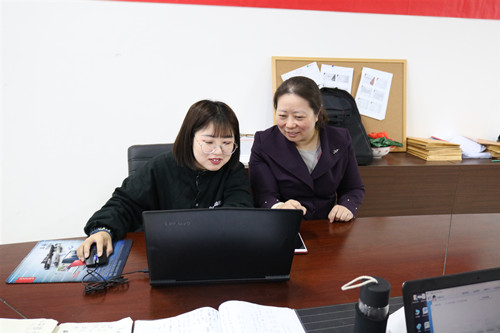 中國地質(zhì)大學(xué)長城學(xué)院 喜提第八屆POCIB全國外貿(mào)從業(yè)能力大賽團體特等獎