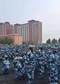 21級新生軍訓(xùn)進(jìn)行時