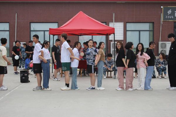 保定理工學院‖管理學院‖我院舉辦“運動青春，快樂無限”趣味運動會