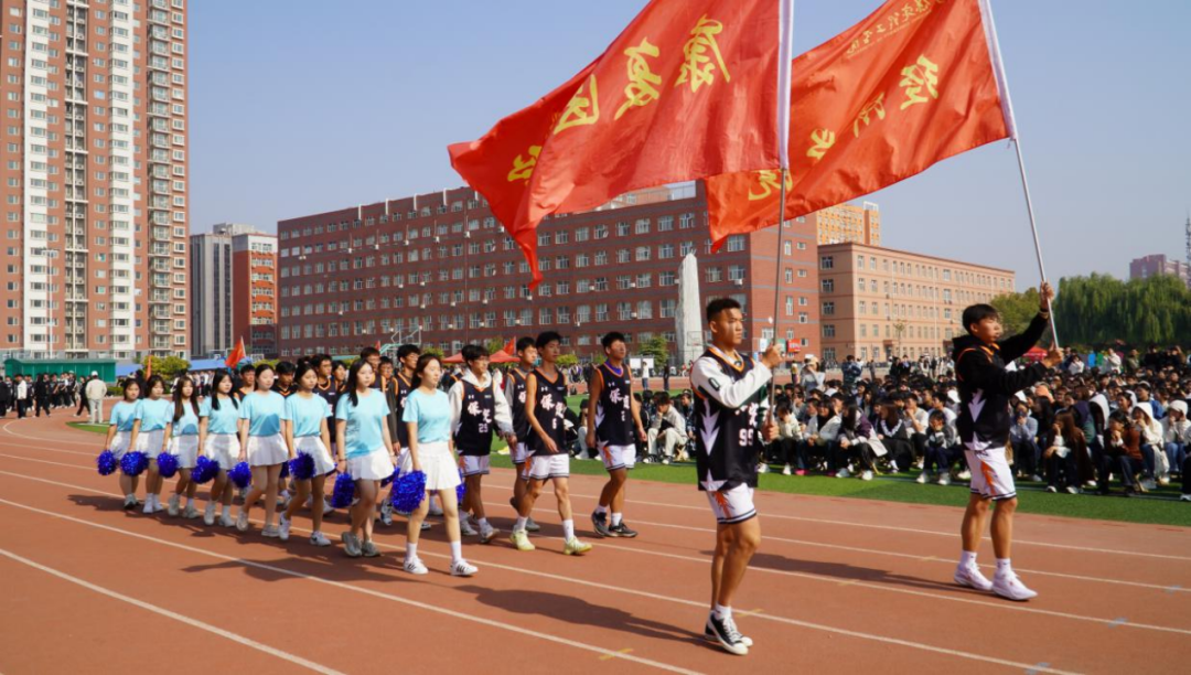 保定理工學(xué)院第十九屆“學(xué)院杯”籃球賽暨第一屆啦啦操大賽開幕式成功舉辦